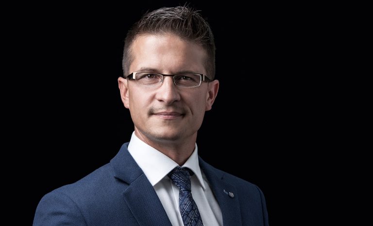 Porträt von eno energy Vertriebsleiter Patrick Rudolf