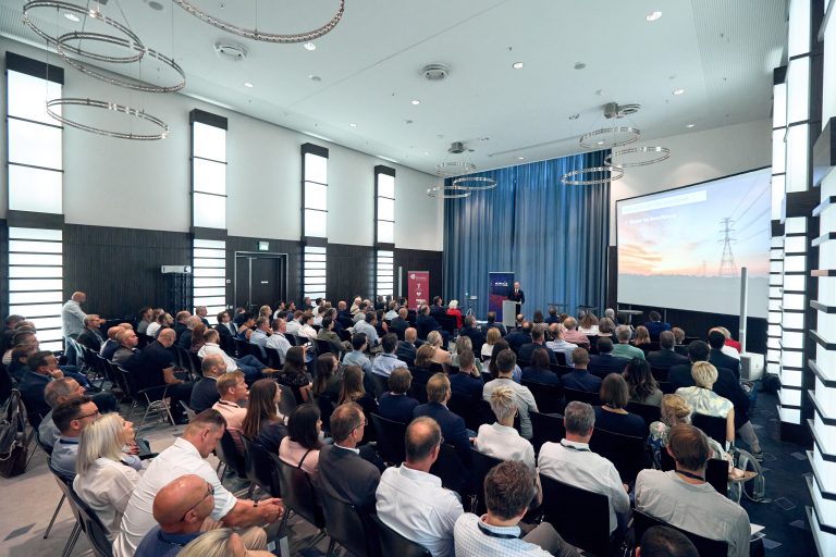 Publikum bei der "Rostock Wind"