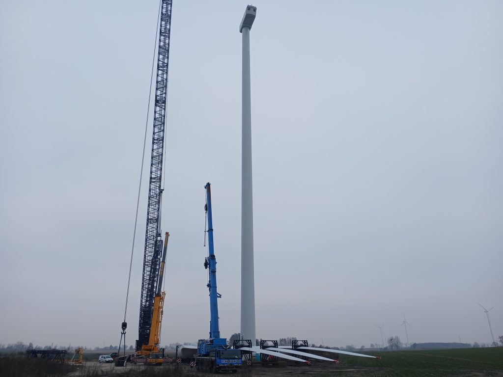 Aufbau einer eno126 in Polen